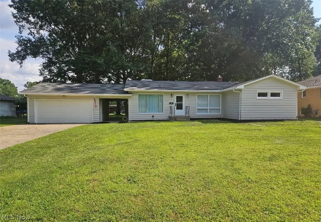 447 Catherine Street, Youngstown, OH 44505 - #1