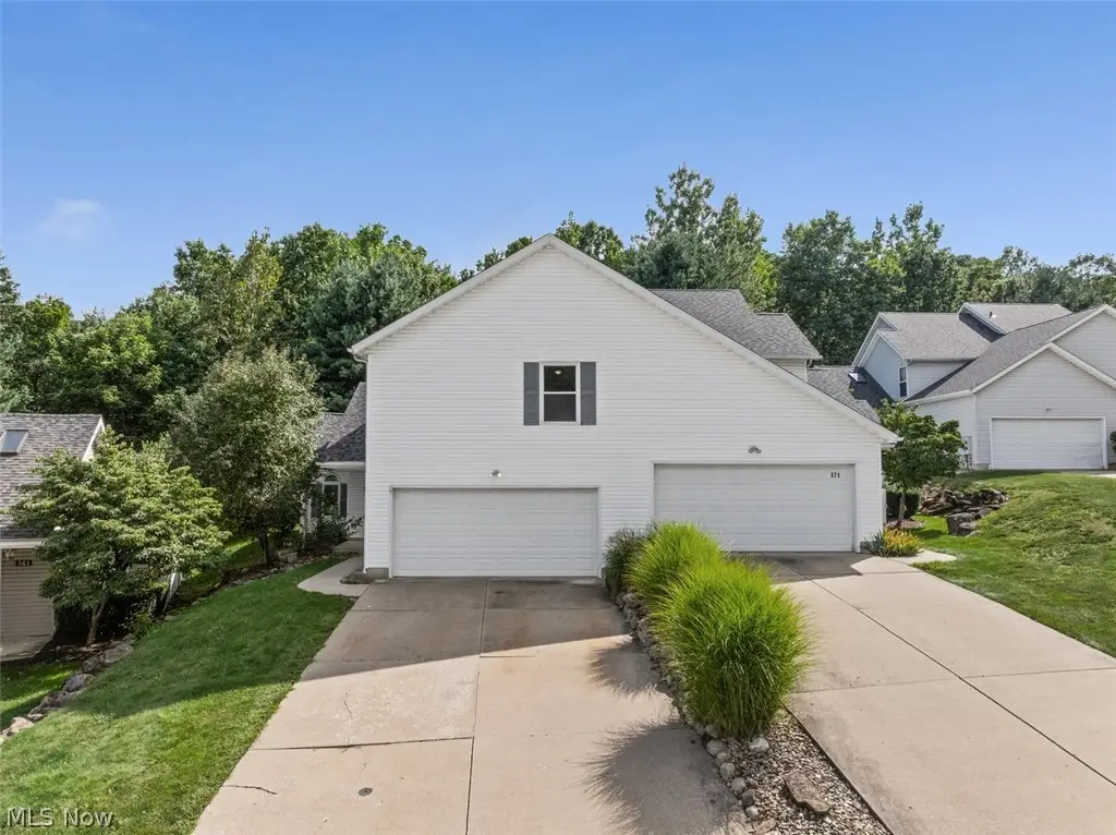 569 Hilltop Terrace, Tallmadge, OH 44278 - #1