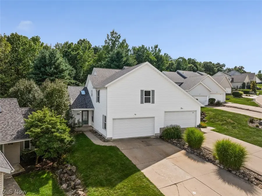 569 Hilltop Terrace, Tallmadge, OH 44278 - #2