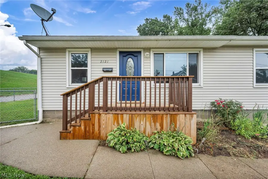 2121 9th Sw Street, Akron, OH 44314 - #3