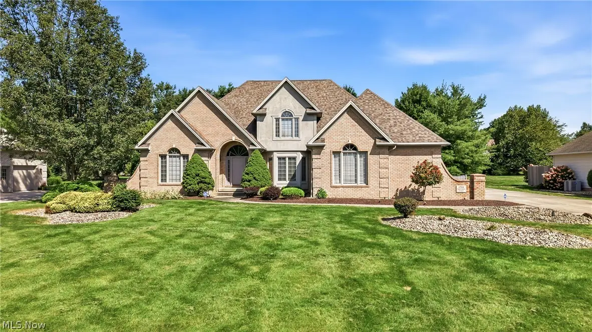 1755 Brittainy Oaks, Warren, OH 44484 - #1