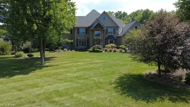 334 Crown Ridge Drive, Cuyahoga Falls, OH 44223 - #2