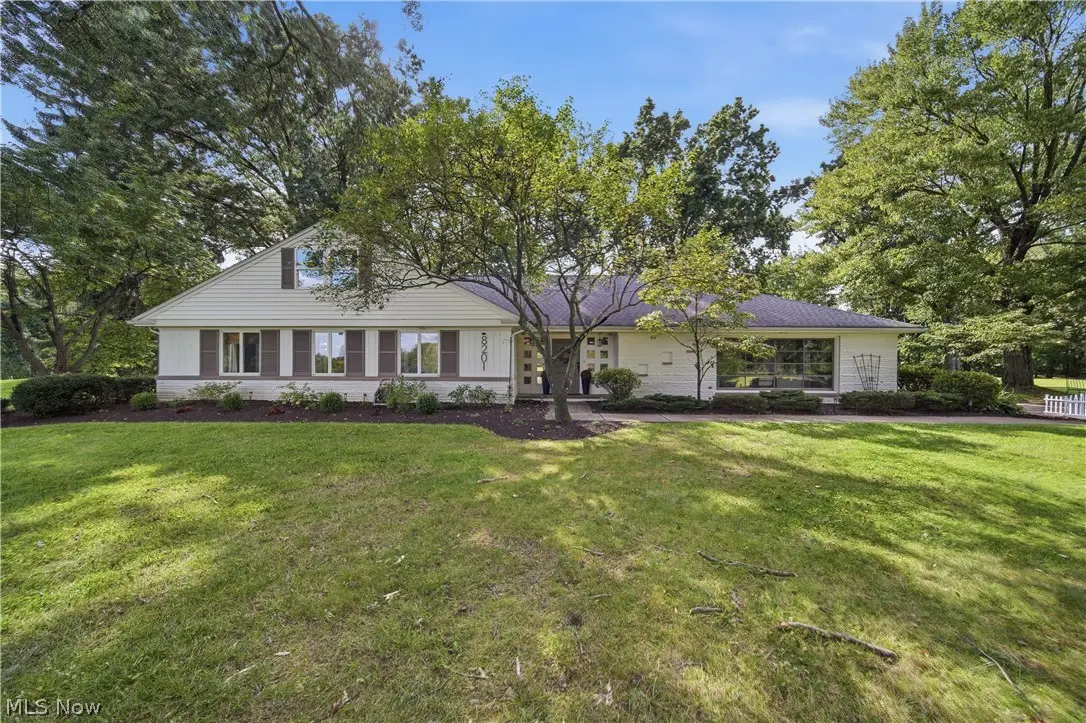 8201 Kellydale Nw Street, Massillon, OH 44646 - #1