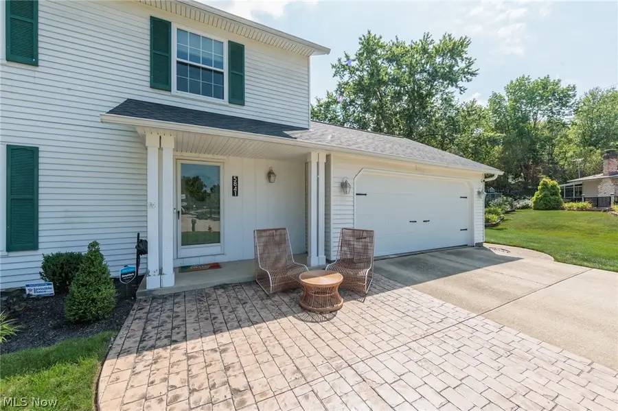 5841 Royal Drive, Willoughby, OH 44094 - #2