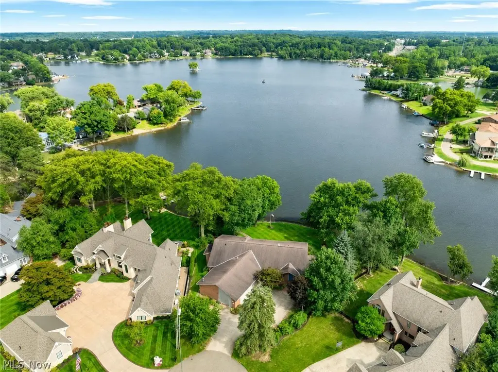 5234 Pinedrive Nw Circle, Canton, OH 44718 - #1