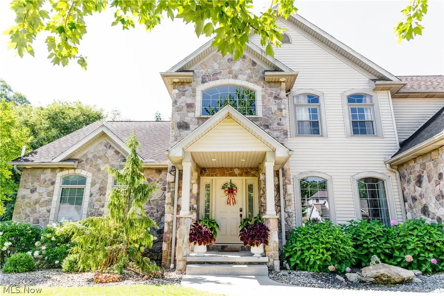 8808 Eastlynn Nw Avenue, Massillon, OH 44646 - #2