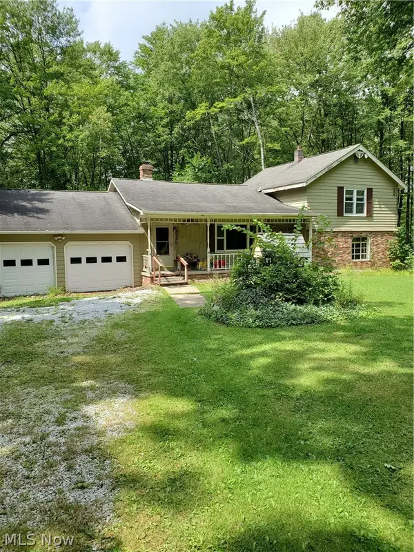 18418 Geauga Lake Road, Chagrin Falls, OH 44023