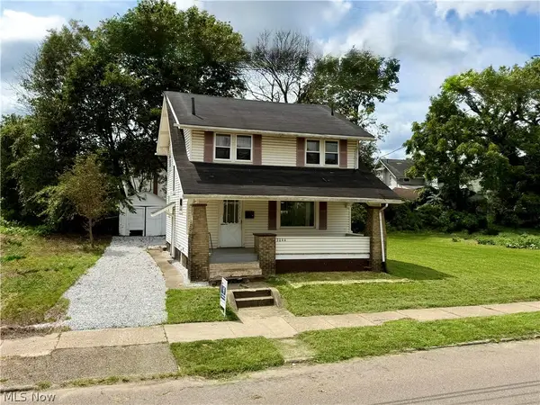 2044 3rd St Street, Canton, OH 44704