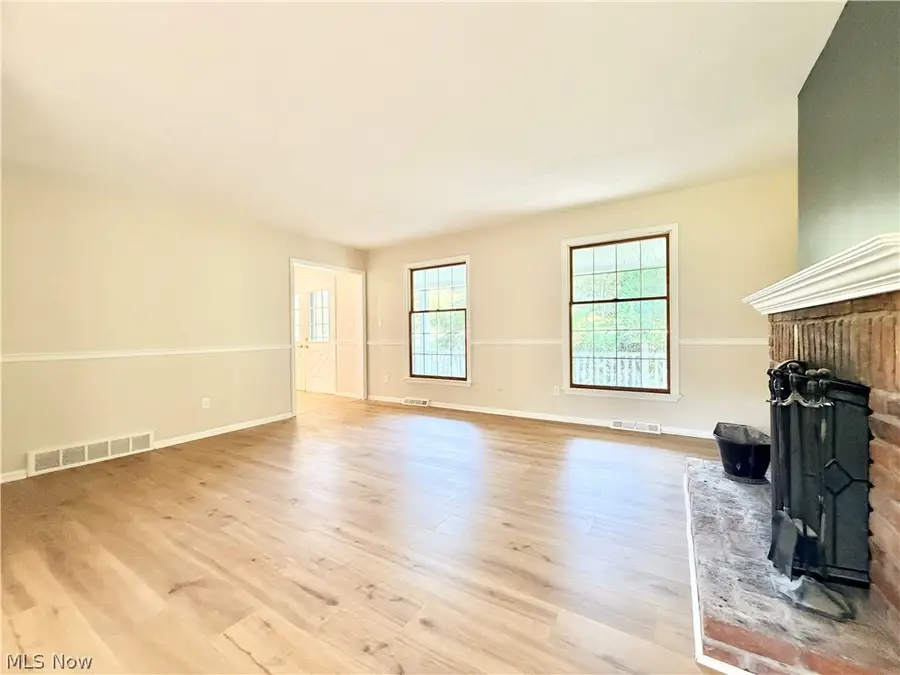 17610 Creekside Drive, Chagrin Falls, OH 44023 - #3