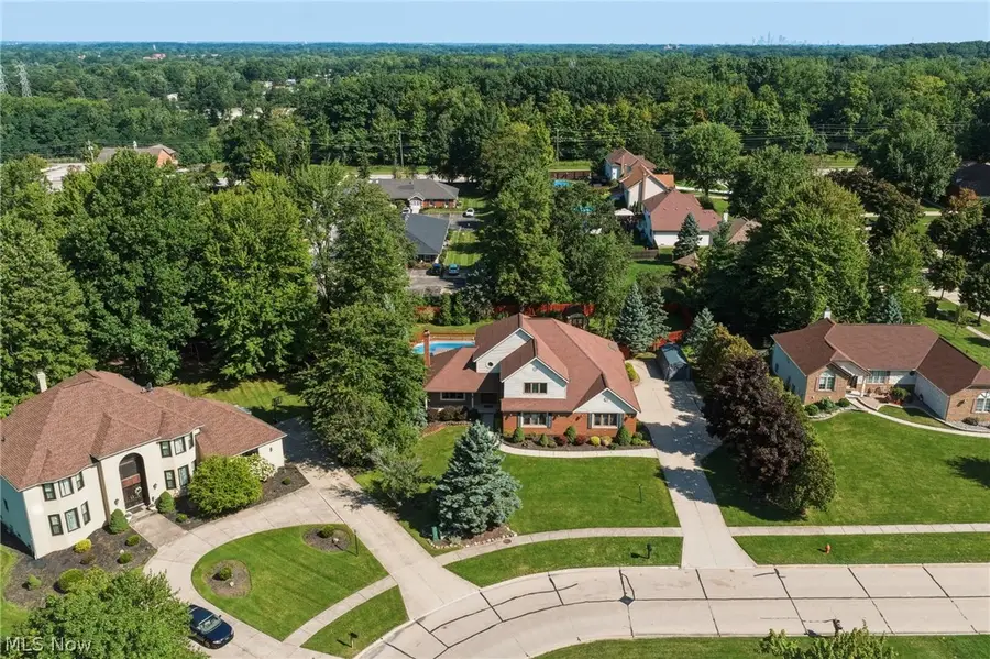 9530 Rainbow Lane, North Royalton, OH 44133 - #3