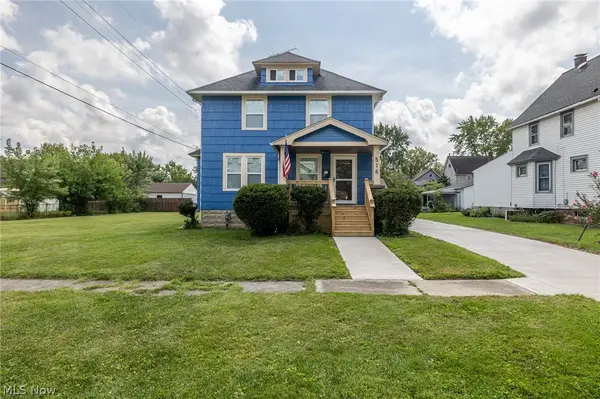 516 Bond Street, Elyria, OH 44035