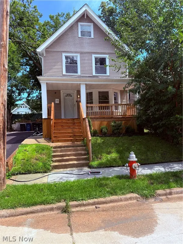 1121 Galewood Drive, Cleveland, OH 44110