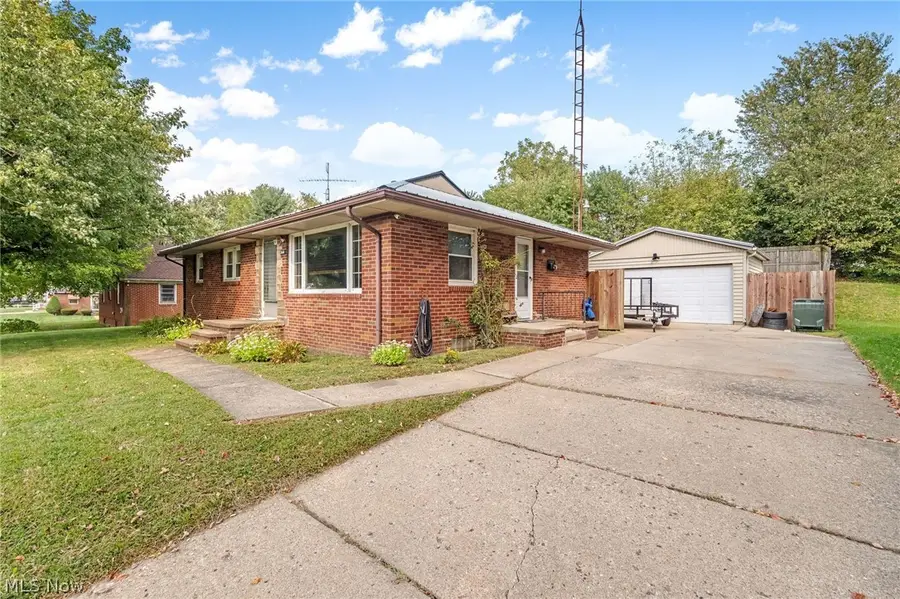 344 Rice Ne Avenue, Canton, OH 44704 - #2