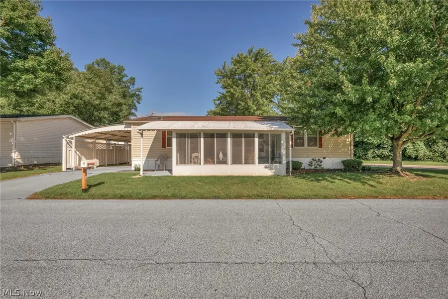 16 Cherry Lane, Olmsted, OH 44138 - #2