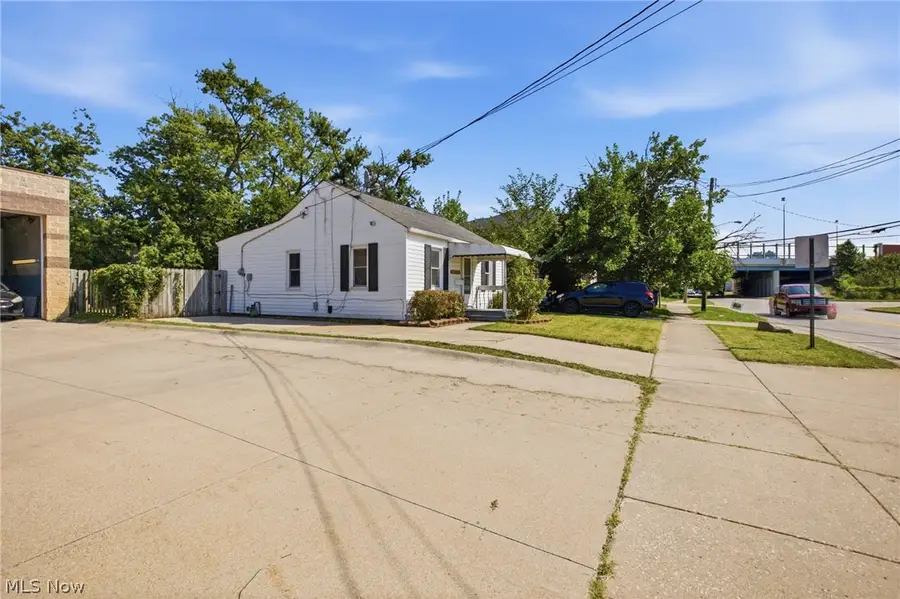 1489 E 361st Street, Eastlake, OH 44095 - #2