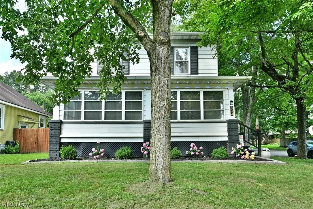 504 5th Street, Niles, OH 44446 - #1