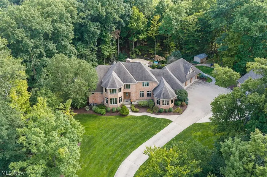 1088 River Woods Drive, Hinckley, OH 44233 - #3