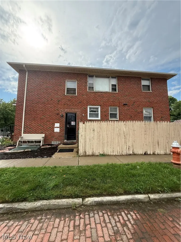 16727 Grovewood Avenue, Cleveland, OH 44110 - #3