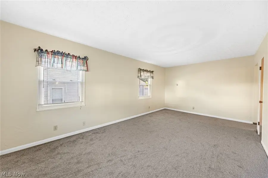 500 Carver Nw Street, Massillon, OH 44647 - #2