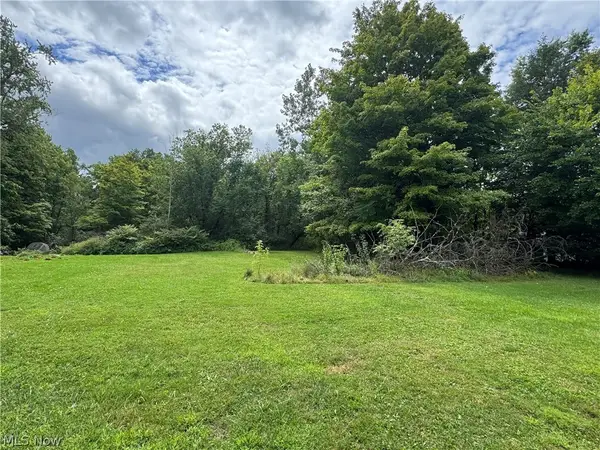 2762 E Water Street, Rock Creek, OH 44084