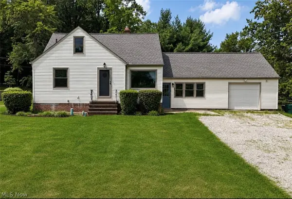 5972 Crossview Road, Seven Hills, OH 44131