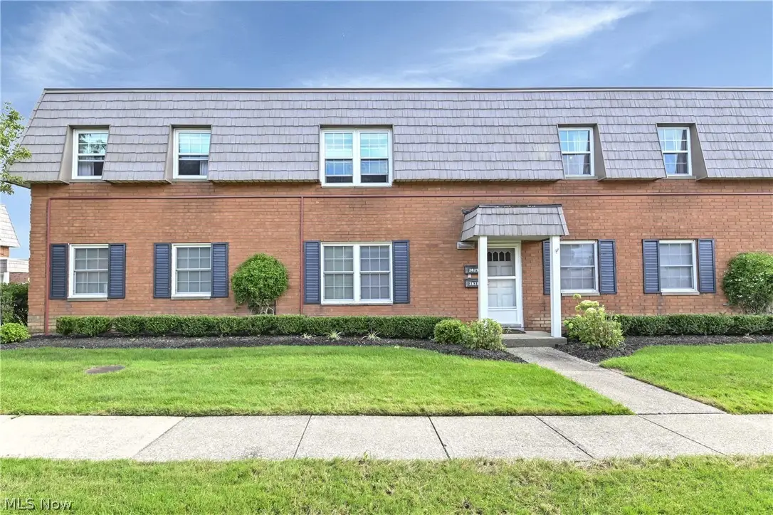2823 Pease Drive #D413, Rocky River, OH 44116 - #1