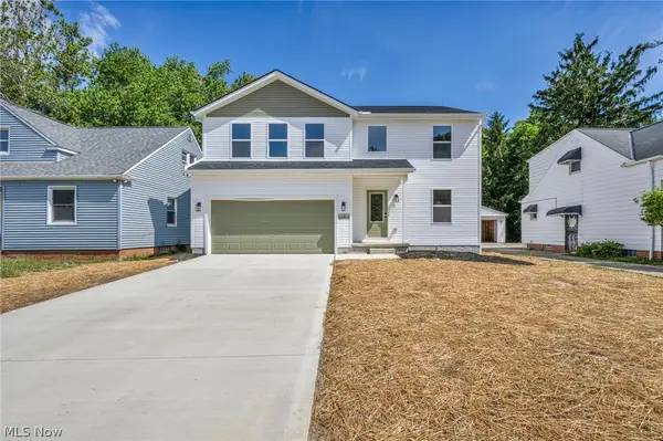 16801 Raymond Street, Maple Heights, OH 44137