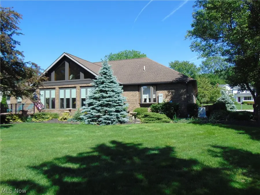 2090 Ridgebury Drive, Painesville, OH 44077 - #2