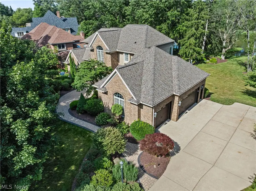 4056 Glenmoor Nw Road, Canton, OH 44718 - #2