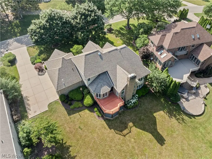4056 Glenmoor Nw Road, Canton, OH 44718 - #3