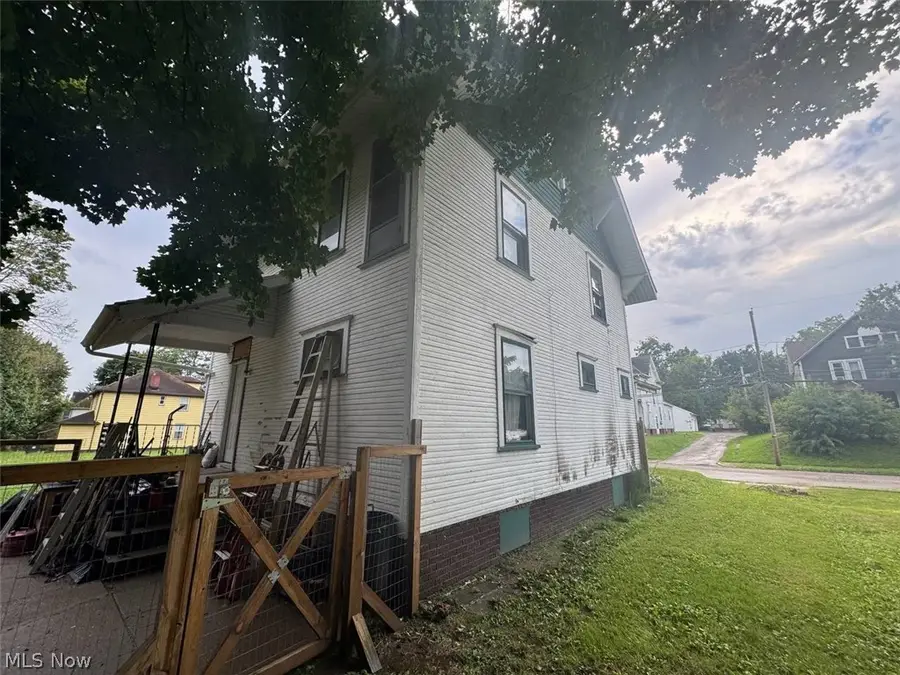 1316 Saint Elmo Ne Avenue, Canton, OH 44705 - #2