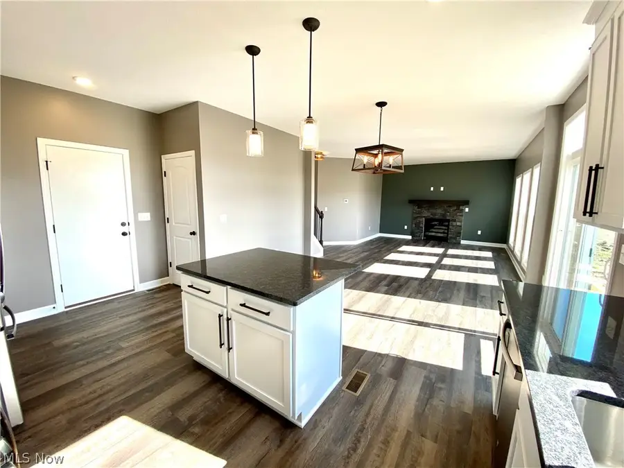 3462 Wicker Ne Street, Canton, OH 44721 - #2