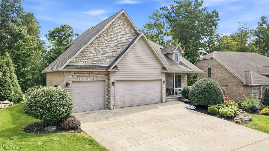 7563 Highbury Pointe, Canfield, OH 44406 - #2