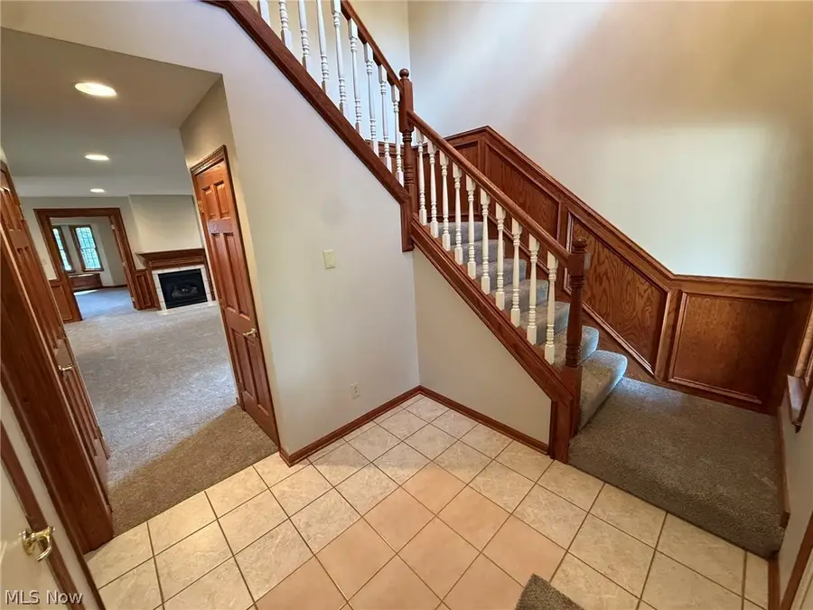 530 Oakdale Drive, Dover, OH 44622 - #2