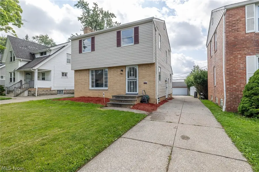 19806 Mountville Drive, Maple Heights, OH 44137 - #2