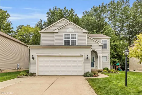 9812 Seton Drive, Olmsted Twp, OH 44138