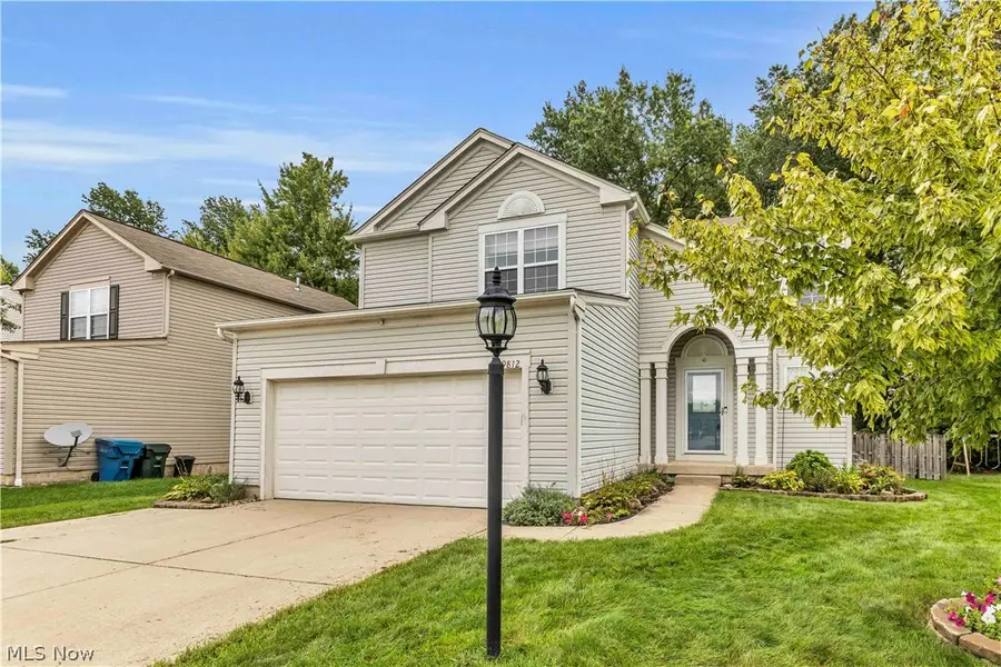 9812 Seton Drive, Olmsted, OH 44138 - #2