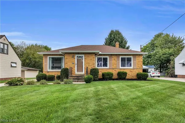 4050 Hilltop Drive, Parma, OH 44134