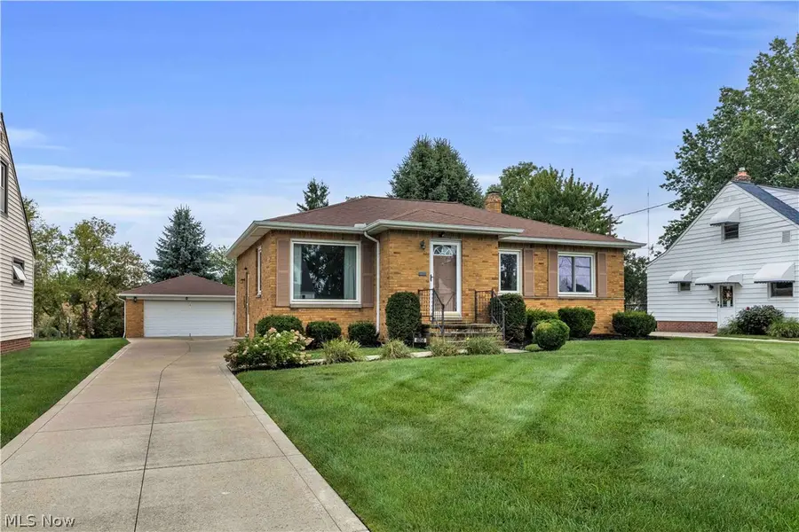 4050 Hilltop Drive, Parma, OH 44134 - #2