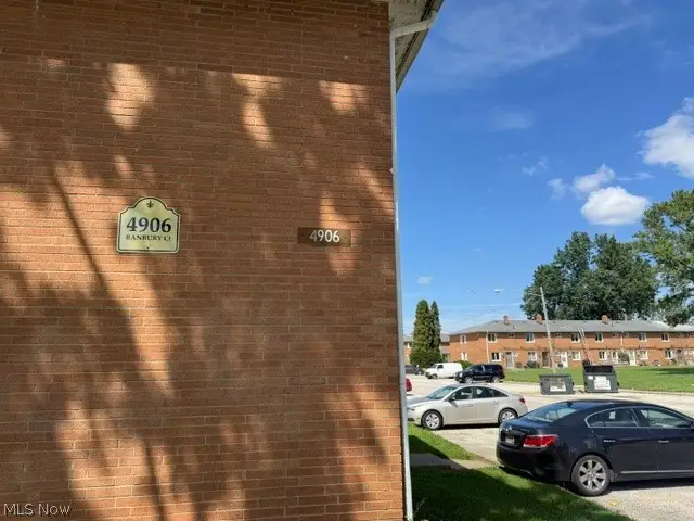 4906 Banbury Court #6, Warrensville Heights, OH 44128 - #3