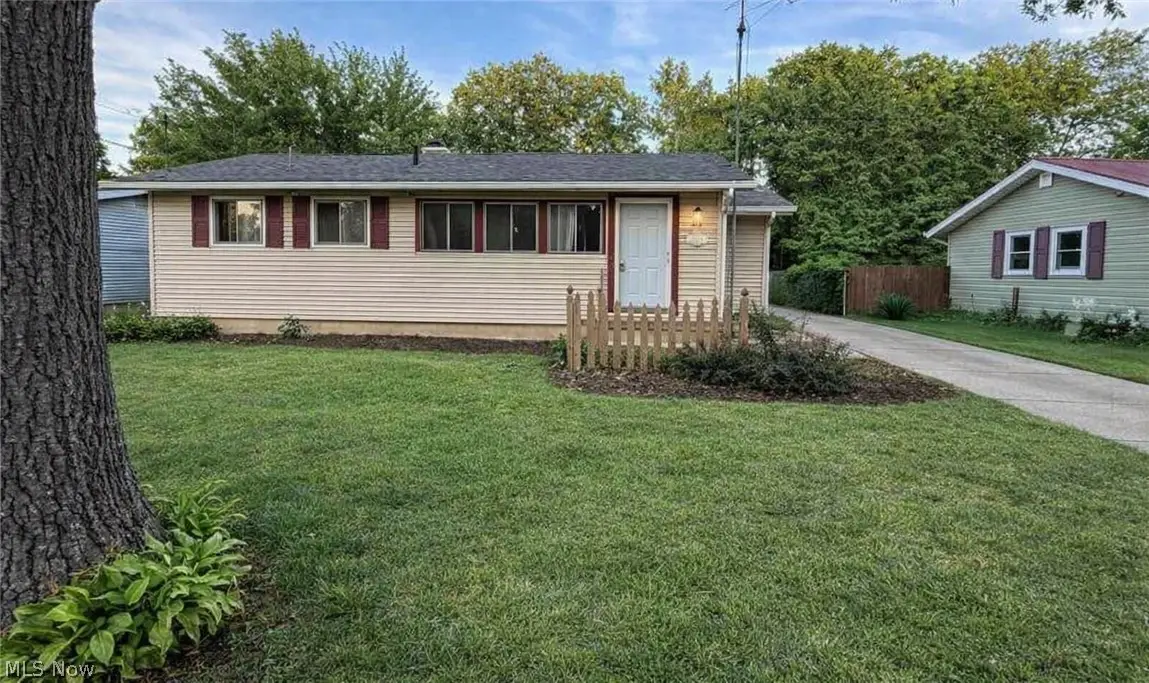 2426 Montgomery Nw Avenue, Warren, OH 44485 - #1