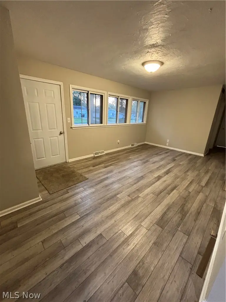 2426 Montgomery Nw Avenue, Warren, OH 44485 - #2