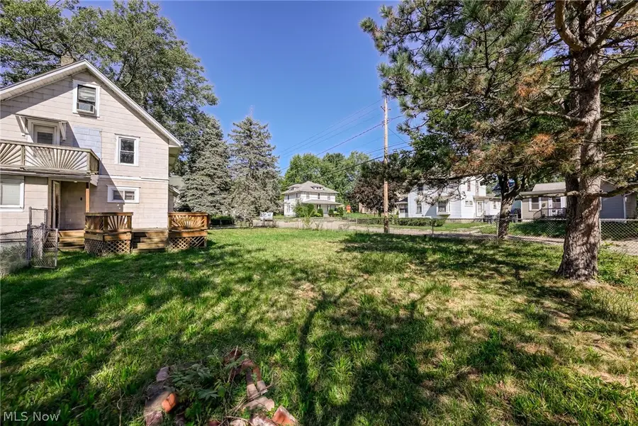 2261 8th Sw Street, Akron, OH 44314 - #3