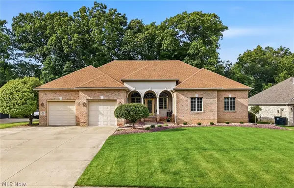 40 White Oak Court, Canfield, OH 44406