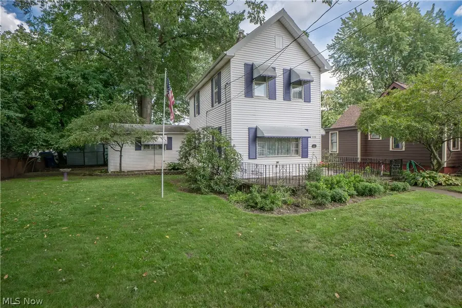 226 9th Ne Street, Massillon, OH 44646 - #2
