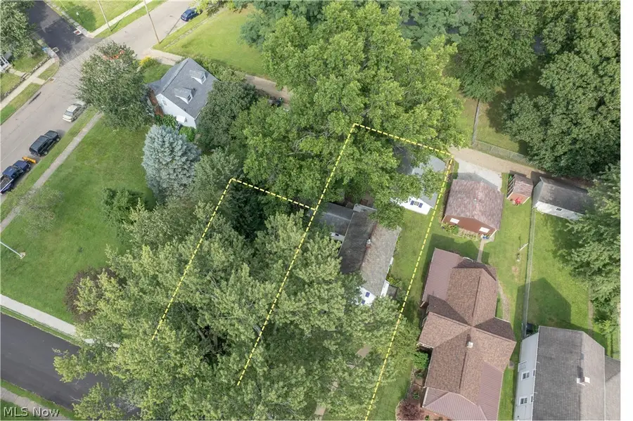 226 9th Ne Street, Massillon, OH 44646 - #3