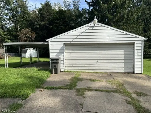 2224 Coral Sea, Youngstown, OH 44511 - #3