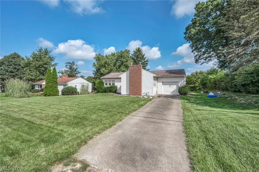 1011 39th Ne Street, Canton, OH 44714 - #2