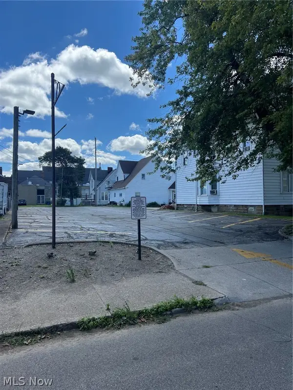 223 W 6th Street, Lorain, OH 44052