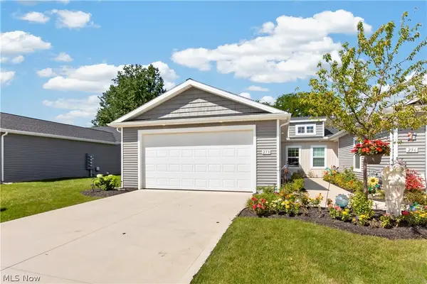 258 Silver Spring Circle, Elyria, OH 44035